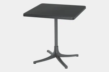 Quadratischer Schaffner Schaffhausen Bistrotisch.